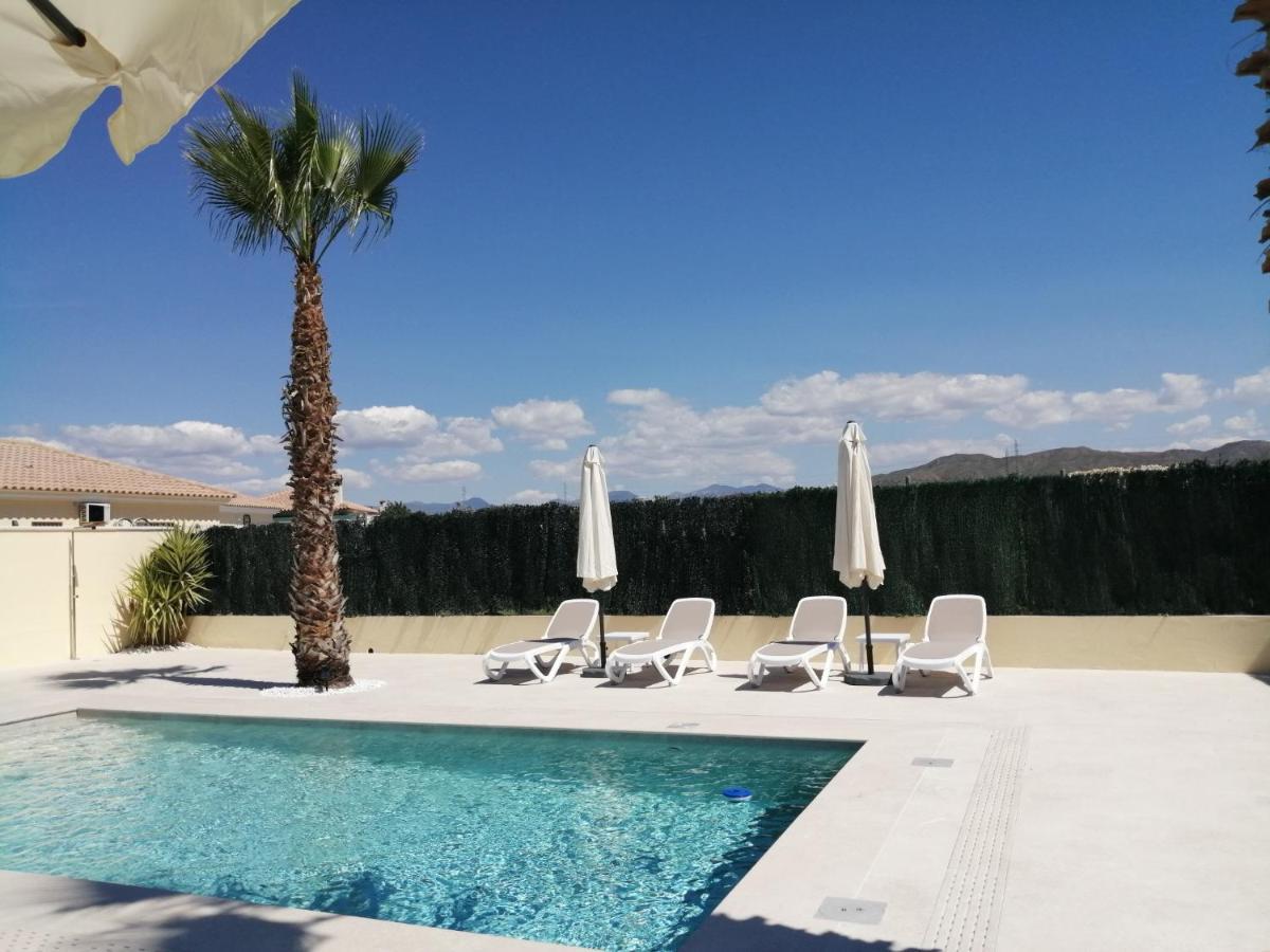 Villa Los Castos Immaculate 2-Bed Villa Arboleas Eksteriør billede