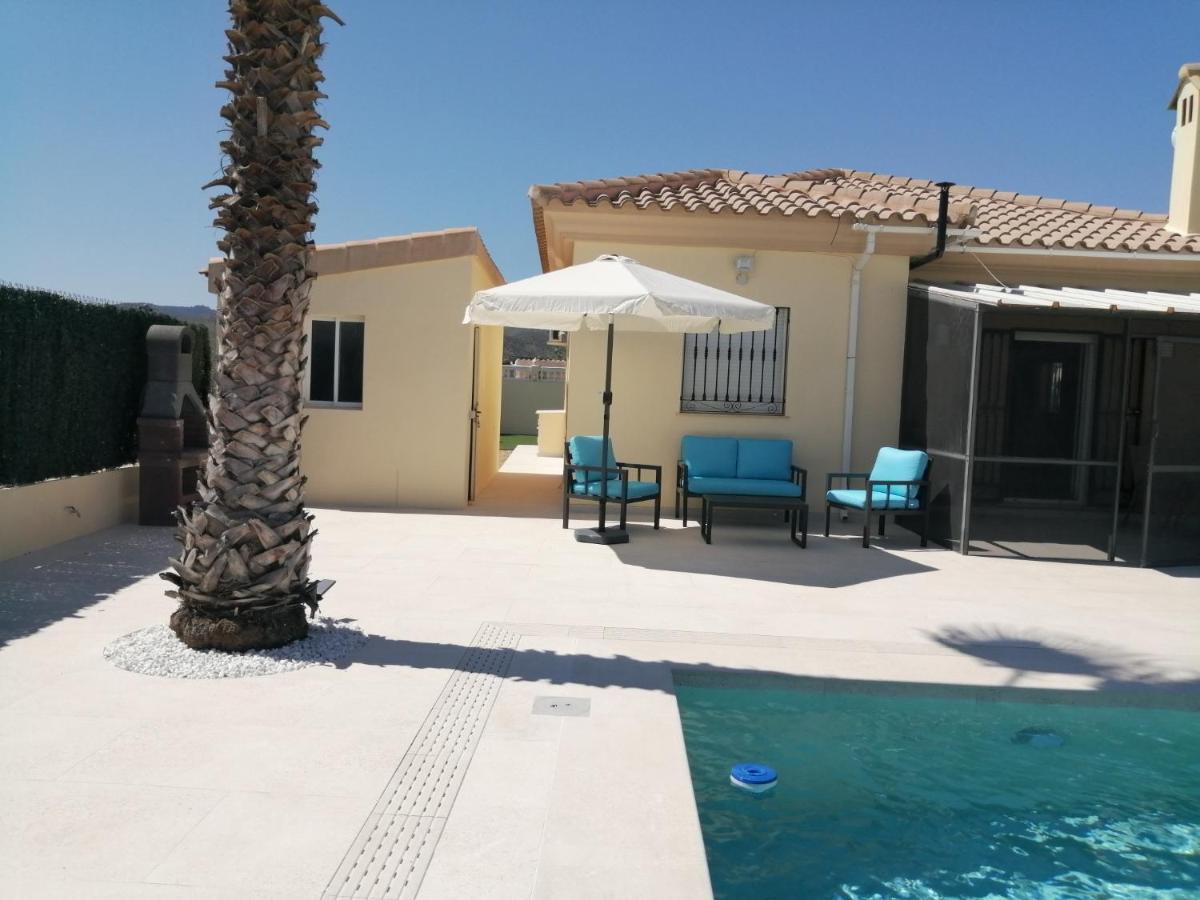Villa Los Castos Immaculate 2-Bed Villa Arboleas Eksteriør billede