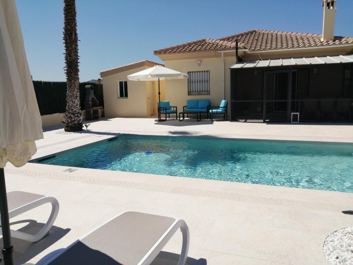 Villa Los Castos Immaculate 2-Bed Villa Arboleas Eksteriør billede